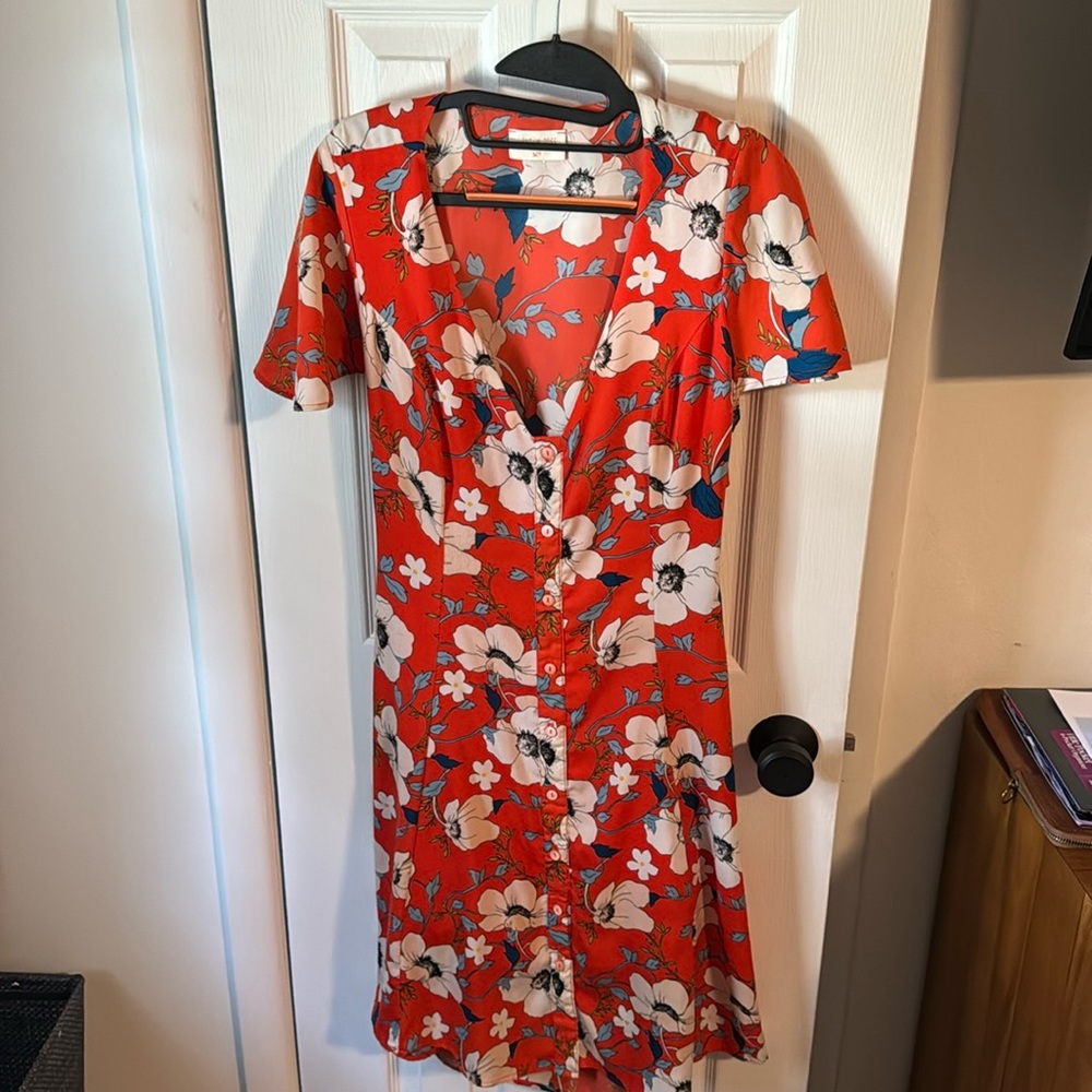 Anthro dress with cute back cutout